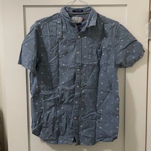 Blue demin & flowers short sleeve button down